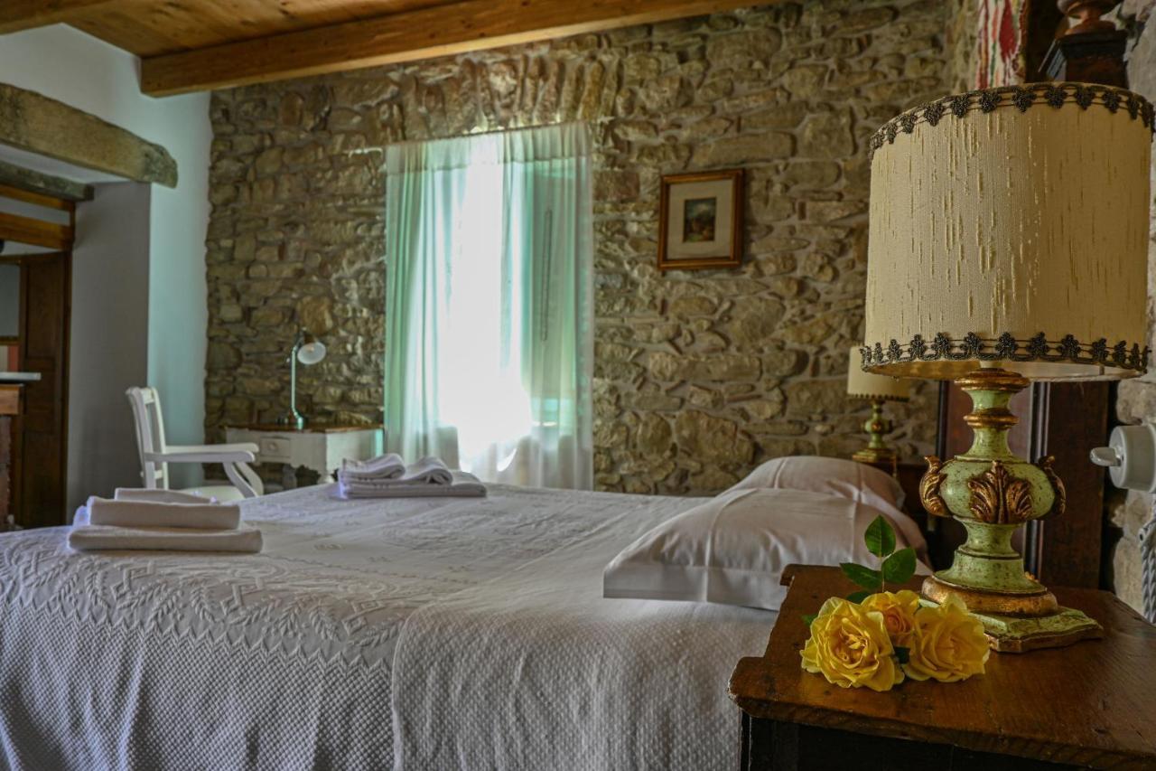 Cortis Antigas Bed & Breakfast Gesturi Bagian luar foto